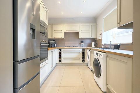 14 Dunrobin Road, ML6 8LP