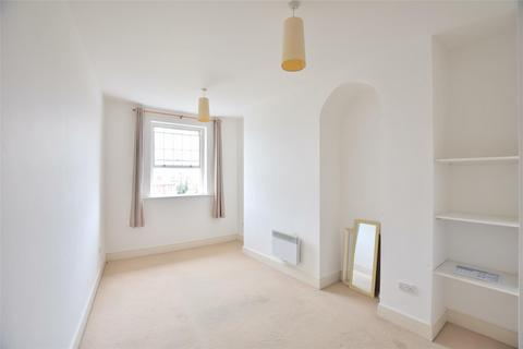 2 bedroom apartment to rent, The Crescent, Gloucestershire GL1