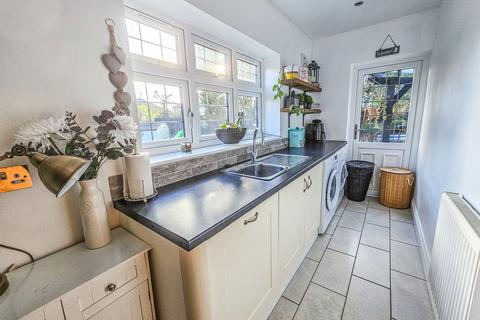 12 Helmsdale Close, Romford, RM1 4RS