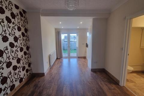 3 bedroom house to rent, Brownshill Green Road, Coventry, CV6 2AP