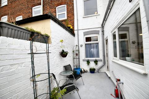 10 Stapleton Street, Salford, M6 7WG