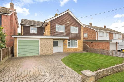 4 bedroom detached house for sale, Hazlemere Road, Seasalter, Whitstable