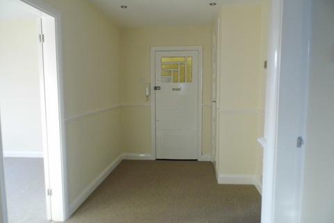 2 bedroom apartment to rent, Springfield Gardens, Upminster RM14