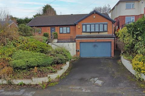 3 bedroom detached bungalow for sale, Maurice Drive, Nottingham NG3