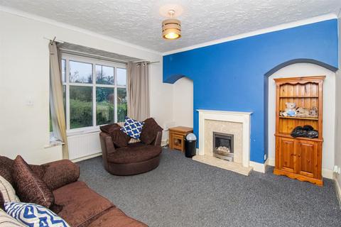 3 bedroom semi-detached house for sale, Bradford Road, Wakefield WF3