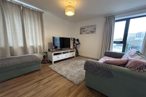 2 bedroom flat to rent, 2 bedroom 2nd Floor Flat in Southend on Sea