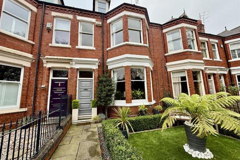 4 bedroom townhouse for sale, Southend Avenue, Darlington