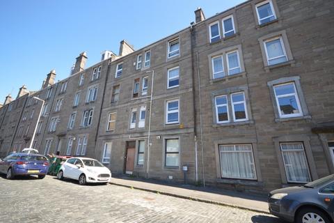 2 bedroom flat to rent, Morgan Street, Dundee DD4