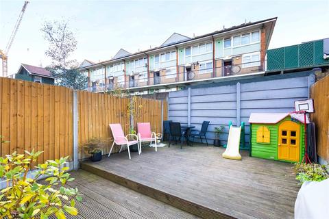 29 Richford Road, London, E15 3PG