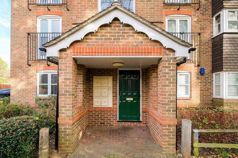 1 bedroom flat for sale, Loughton IG10