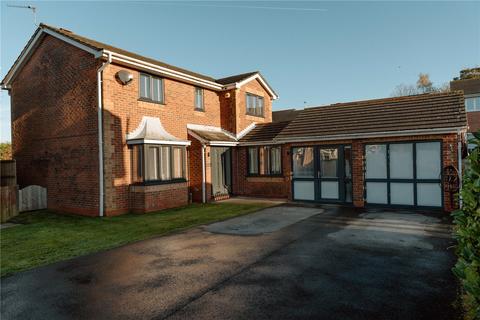 4 bedroom detached house for sale, Brockway, Rochdale OL16