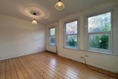 83 Perth Road, London, E10 7PA