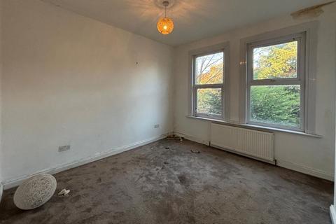 83 Perth Road, London, E10 7PA