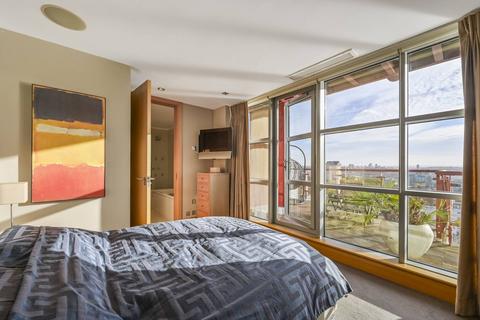 2 bedroom flat for sale, Seacon Wharf, Isle Of Dogs, London, E14