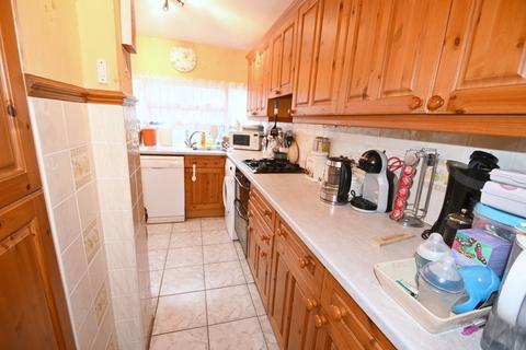 3 bedroom terraced house for sale, Humber Way, Langley, Berkshire, SL3