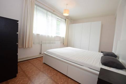 2 bedroom flat to rent, Surridge Court, Stockwell, London, SW9