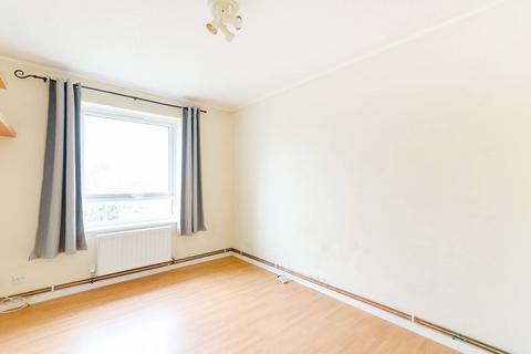 2 bedroom flat to rent, Berrylands, Surbiton, KT5