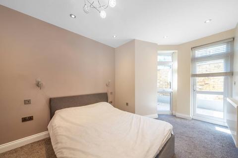 2 bedroom flat to rent, Fordwych Road, West Hampstead, London, NW2