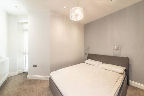 2 bedroom flat to rent, Fordwych Road, West Hampstead, London, NW2