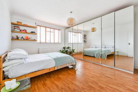 Flat 4, 163 Osbaldeston Road, London, N16 6ND