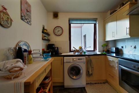 2 bedroom flat to rent, Dorset Place, Edinburgh EH11