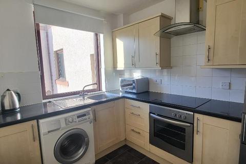 2 bedroom flat to rent, Dorset Place, Edinburgh EH11