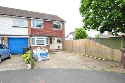 3 bedroom end of terrace house to rent, Monceux Road, Herstmonceux