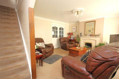 3 bedroom detached house for sale, Bradshaw Way, Irchester NN29