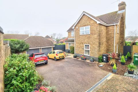 4 bedroom detached house for sale, Chiltern Close, Eastbourne BN23