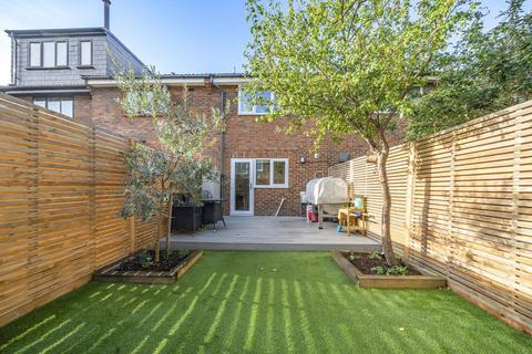 2 bedroom terraced house for sale, Caroline Place, Battersea