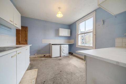 3 bedroom maisonette for sale, Quinton Street, Earlsfield