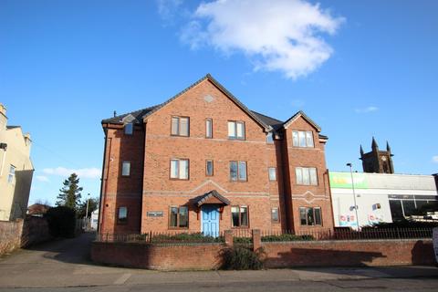 2 bedroom apartment to rent, Wyvern Court, 48 Ombersley Road, Worcester, Worcestershire, WR3 7EU