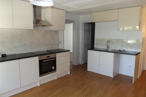 2 bedroom apartment to rent, Conniburrow Boulevard, Milton Keynes MK14