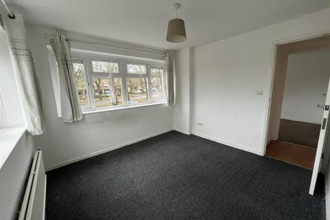 2 bedroom apartment to rent, Conniburrow Boulevard, Milton Keynes MK14