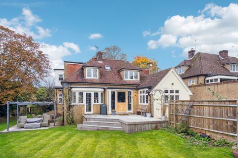 3 bedroom detached house for sale, St. Peters Close, Lewis Lane, Chalfont St. Peter, Gerrards Cross