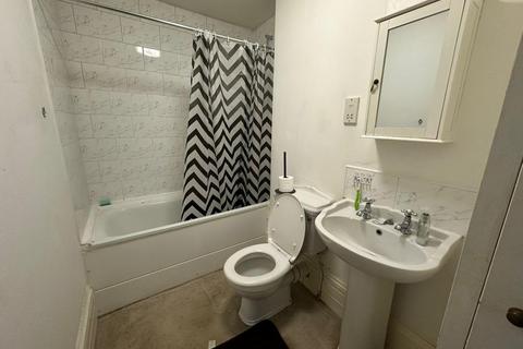 1 bedroom apartment to rent, Slough,  Berkshire,  SL1