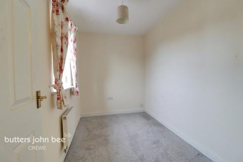 3 bedroom terraced house for sale, Golden Hill, Crewe