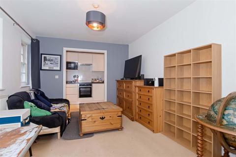 1 bedroom flat for sale, Field Row, Worthing