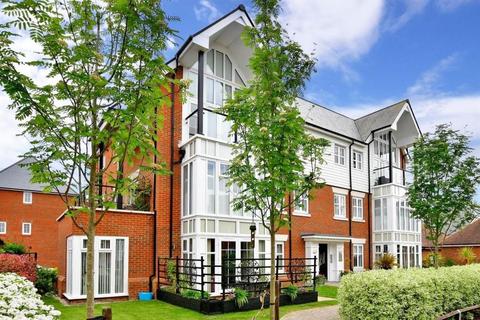 2 bedroom ground floor flat for sale, Avion Gardens, Kings Hill, West Malling, Kent