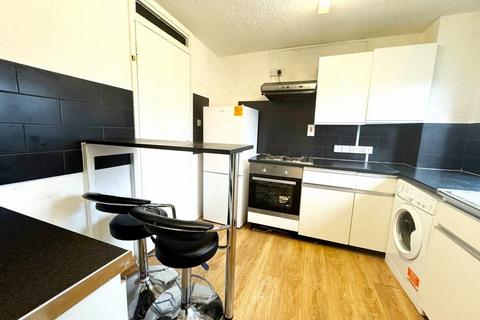 1 bedroom flat to rent, Sycamore Close, London E16