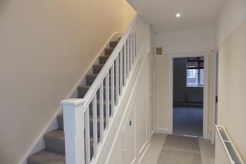 3 bedroom maisonette to rent, Grosvenor Road, Tunbridge Wells, TN1