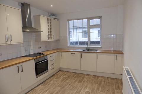 3 bedroom maisonette to rent, Grosvenor Road, Tunbridge Wells, TN1