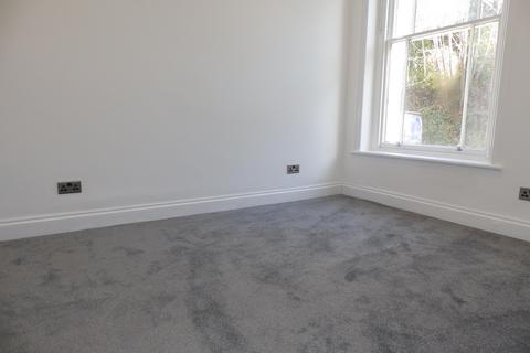 2 bedroom flat to rent, Mount Pleasant Avenue, Tunbridge Wells, TN1