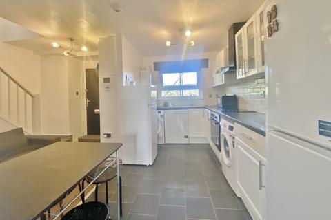 5 bedroom duplex to rent, Horton House, Field Road, Hammersmith, W6