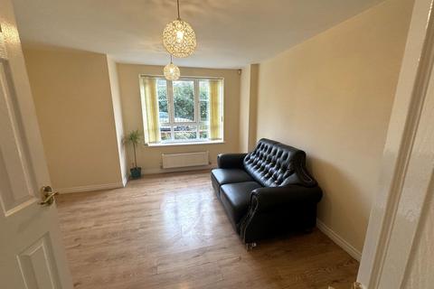 2 bedroom apartment for sale, Sandycroft Avenue, Wythenshawe, Manchester, M22 9AL