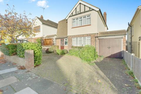 3 bedroom detached house for sale, Glynde Way, Southend-on-sea, SS2