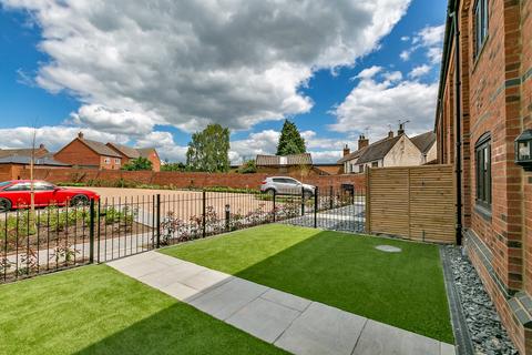 4 bedroom terraced house for sale, Foundry Close, Deanshanger, Milton Keynes, MK19