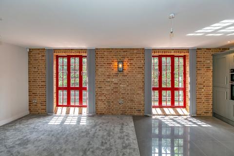 11 Foundry Close, Deanshanger, Milton Keynes, MK19 6FT