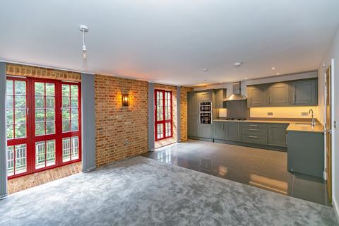 11 Foundry Close, Deanshanger, Milton Keynes, MK19 6FT