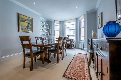 3 bedroom flat for sale, York Street, London W1H